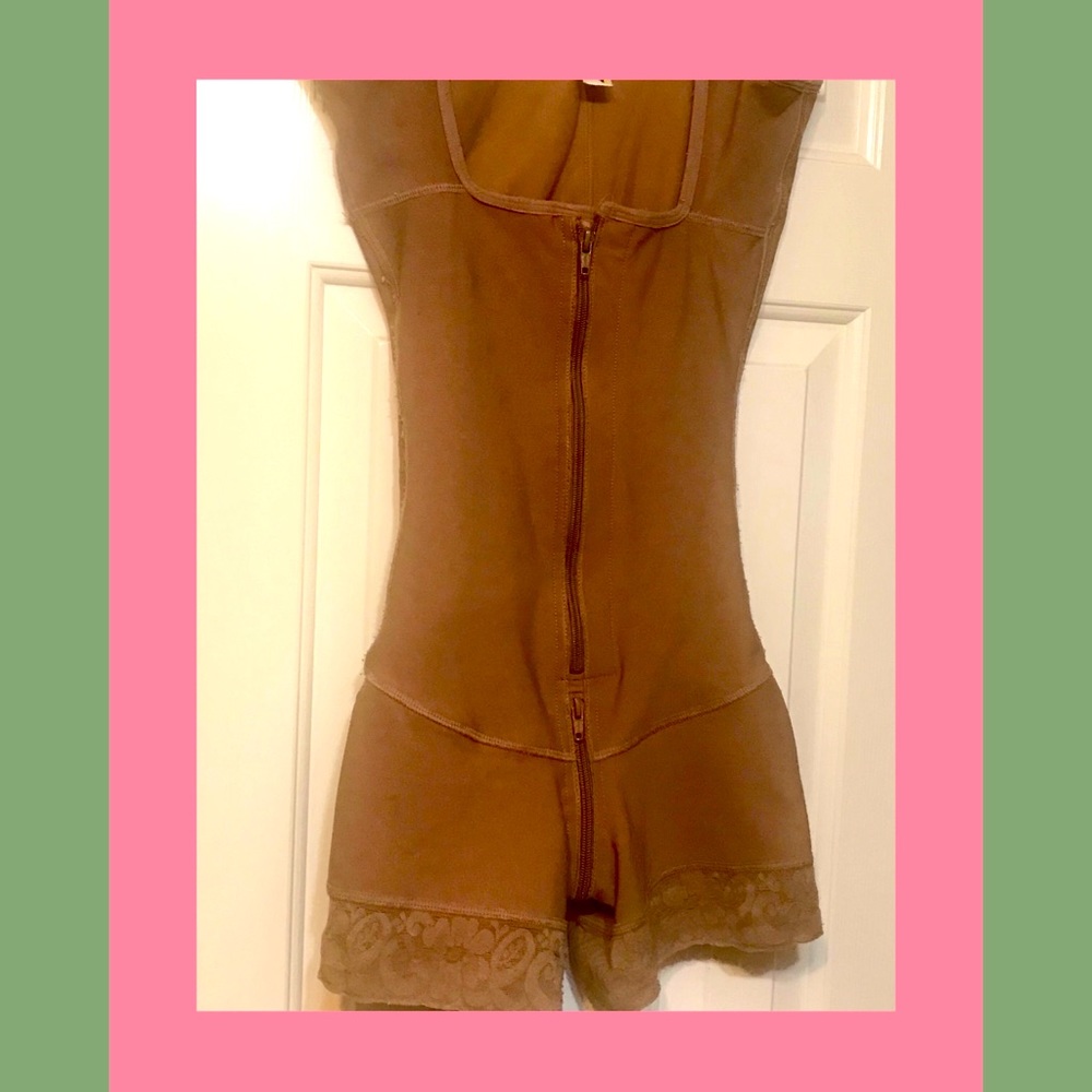 Authentic Columbian faja labeled as medium but actually a small